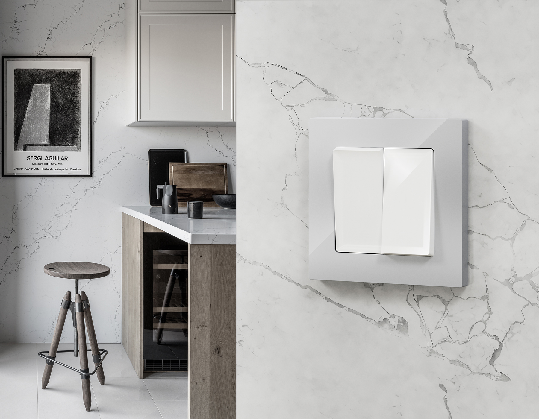 Двухклавишный выключатель (Белый глянец)